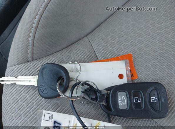 5NPD84LF7HH016731 2017 HYUNDAI ELANTRA White Առջևի վահանակի տեսք