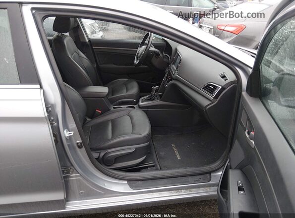 5NPD84LF7HH064861 2017 HYUNDAI ELANTRA Gray Սալոնի դիմացի տեսք