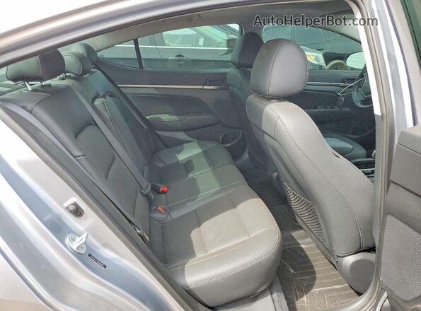 5NPD84LF7HH064875 2017 HYUNDAI ELANTRA Silver 