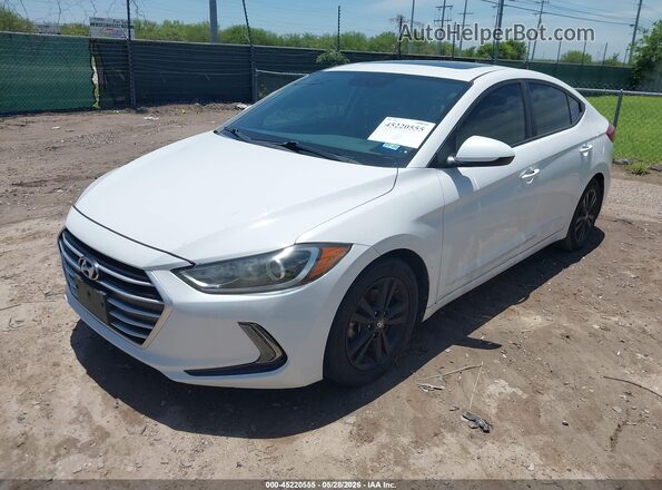 5NPD84LF7HH132012 2017 HYUNDAI ELANTRA Белый 