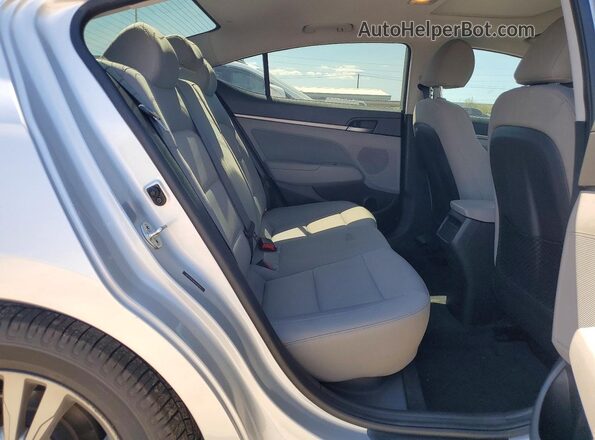 5NPD84LF8JH234523 2018 HYUNDAI ELANTRA Silver 