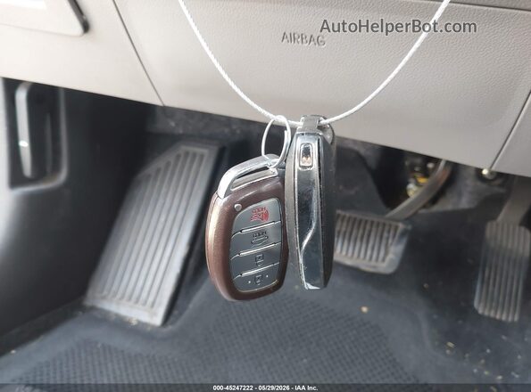 5NPD84LF8JH252648 2018 HYUNDAI ELANTRA Серый 