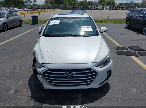 5NPD84LF8JH304313 2018 HYUNDAI ELANTRA White ხელსაწყოთა პანელის ხედი