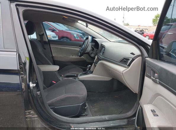 5NPD84LF8JH388357 2018 HYUNDAI ELANTRA Black Front interior view