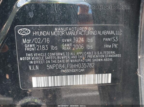 5NPD84LF9HH035782 2017 HYUNDAI ELANTRA Black ძრავის განყოფილების ხედი