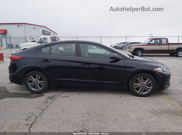 5NPD84LF9HH063940 2017 HYUNDAI ELANTRA Black Vista interior trasera