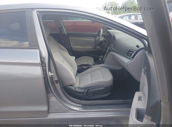 5NPD84LF9JH239438 2018 HYUNDAI ELANTRA Gray Vista interior delantera