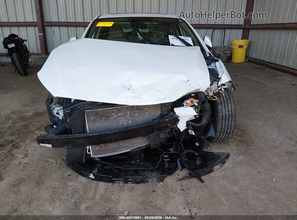 5NPD84LF9JH249774 2018 HYUNDAI ELANTRA Белый Вид спереди