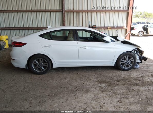 5NPD84LF9JH249774 2018 HYUNDAI ELANTRA Белый Вид задней части салона