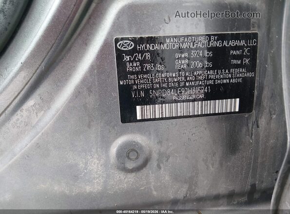5NPD84LF9JH315241 2018 HYUNDAI ELANTRA Gray Widok komory silnika