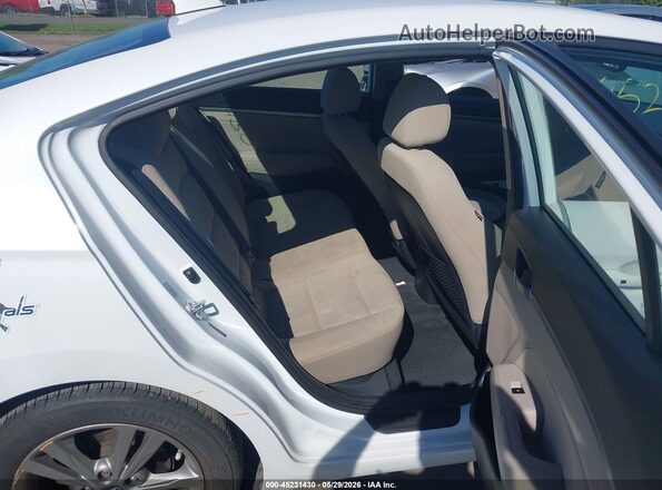 5NPD84LF9JH375746 2018 HYUNDAI ELANTRA White 