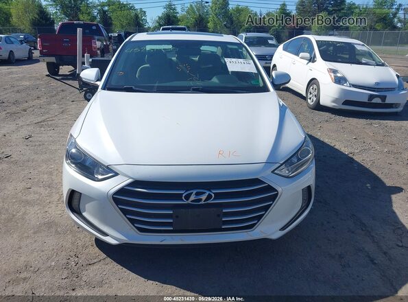 5NPD84LF9JH375746 2018 HYUNDAI ELANTRA White 