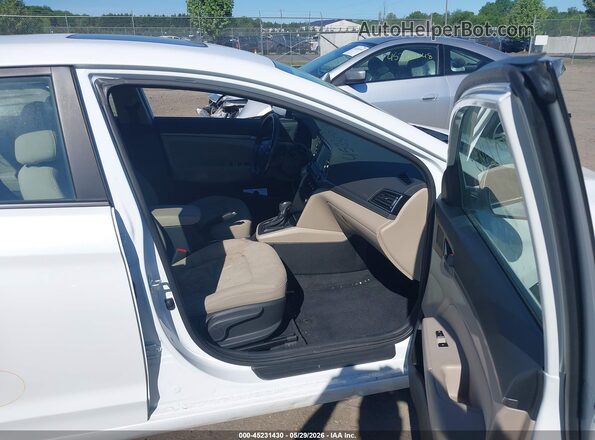 5NPD84LF9JH375746 2018 HYUNDAI ELANTRA White 