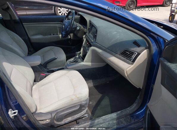 5NPD84LFXHH092279 2017 HYUNDAI ELANTRA Blue წინა სალონის ხედი