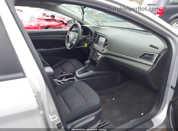 5NPD84LFXJH281990 2018 HYUNDAI ELANTRA Silver წინა სალონის ხედი