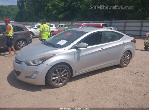 5NPDH4AE0GH656739 2016 HYUNDAI ELANTRA Gray Vista tres cuartos delantera izquierda