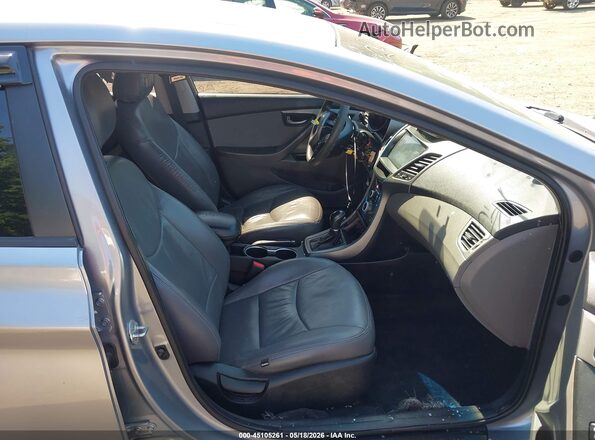 5NPDH4AE1GH695209 2016 HYUNDAI ELANTRA Silver Front interior view