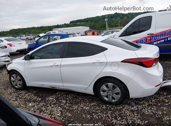 5NPDH4AE2GH753506 2016 HYUNDAI ELANTRA White 