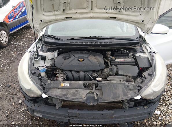 5NPDH4AE2GH753506 2016 HYUNDAI ELANTRA White Widok z tyłu