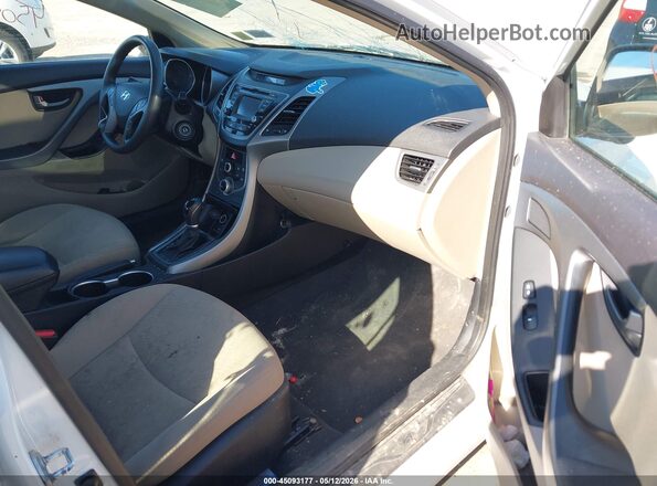 5NPDH4AE3GH661126 2016 HYUNDAI ELANTRA White Սալոնի դիմացի տեսք