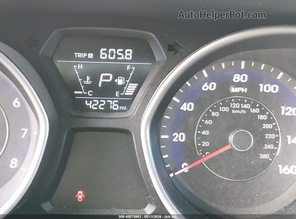 5NPDH4AE3GH715301 2016 HYUNDAI ELANTRA Black 