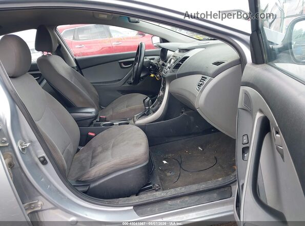 5NPDH4AE4GH695981 2016 HYUNDAI ELANTRA Silver Widok wnętrza z przodu