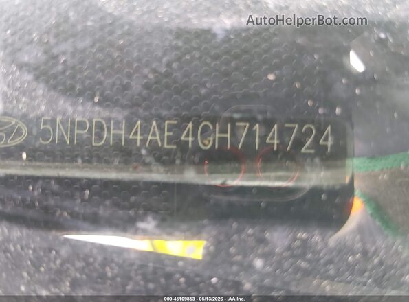 5NPDH4AE4GH714724 2016 HYUNDAI ELANTRA Gray Engine compartment view