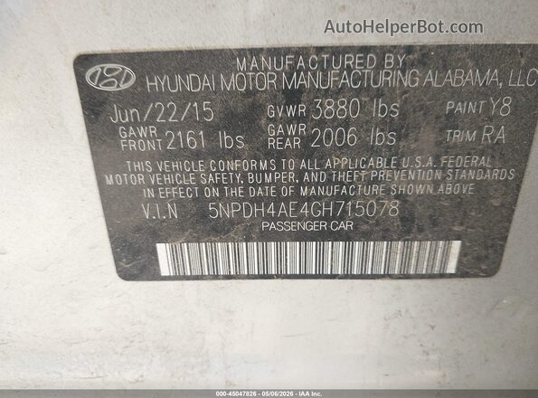 5NPDH4AE4GH715078 2016 HYUNDAI ELANTRA Silver Engine compartment view