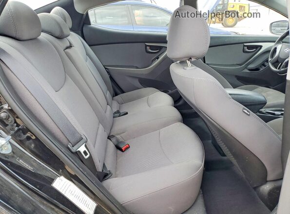 5NPDH4AE4GH756374 2016 HYUNDAI ELANTRA Black 