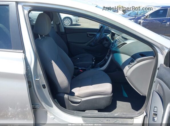 5NPDH4AE4GH771490 2016 HYUNDAI ELANTRA Silver წინა სალონის ხედი