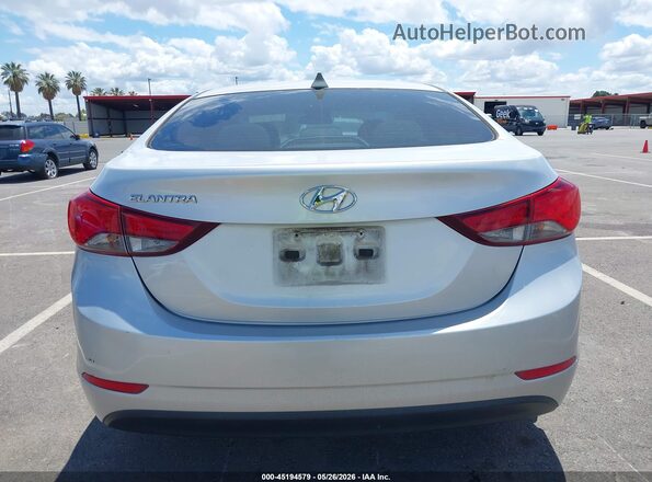 5NPDH4AE5GH692118 2016 HYUNDAI ELANTRA Silver 