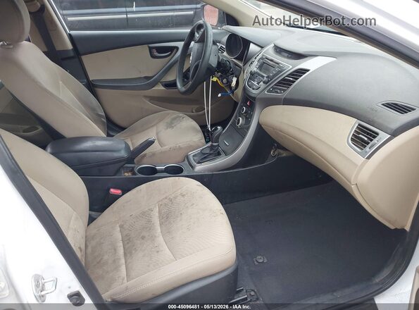 5NPDH4AE5GH777623 2016 HYUNDAI ELANTRA White Вид салону спереду