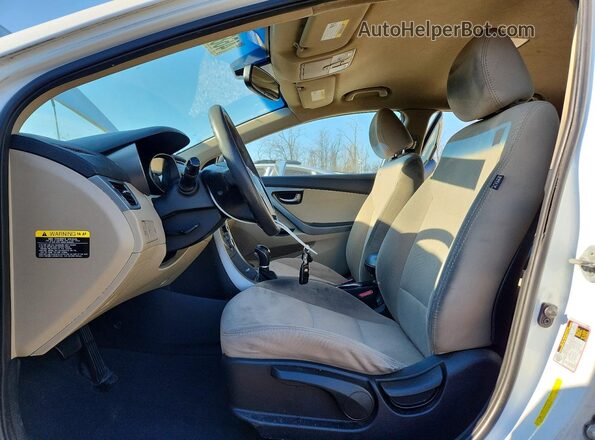 5NPDH4AE6GH731153 2016 HYUNDAI ELANTRA Белый 