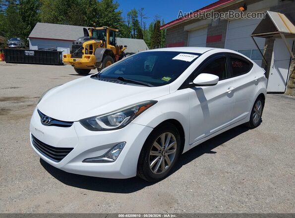5NPDH4AE8GH653653 2016 HYUNDAI ELANTRA White 