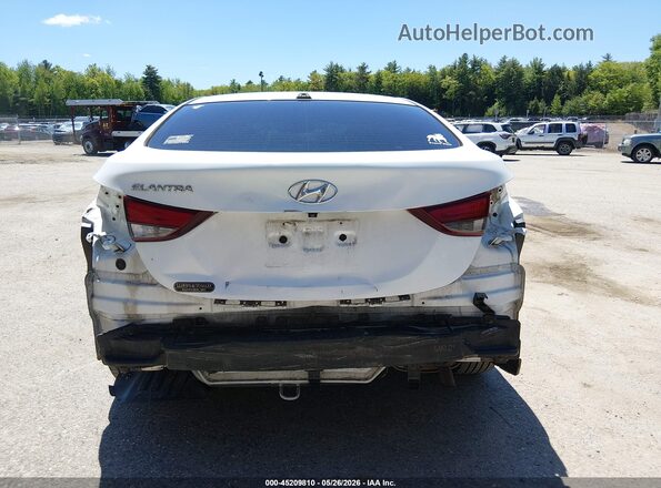 5NPDH4AE8GH653653 2016 HYUNDAI ELANTRA White 