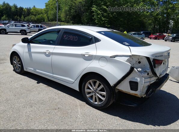 5NPDH4AE8GH653653 2016 HYUNDAI ELANTRA White 