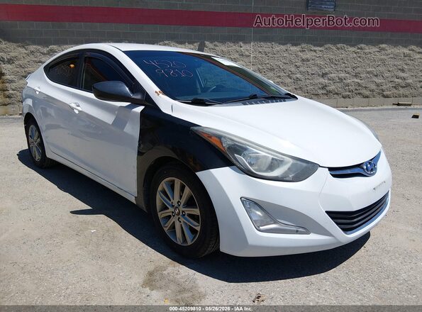 5NPDH4AE8GH653653 2016 HYUNDAI ELANTRA White 