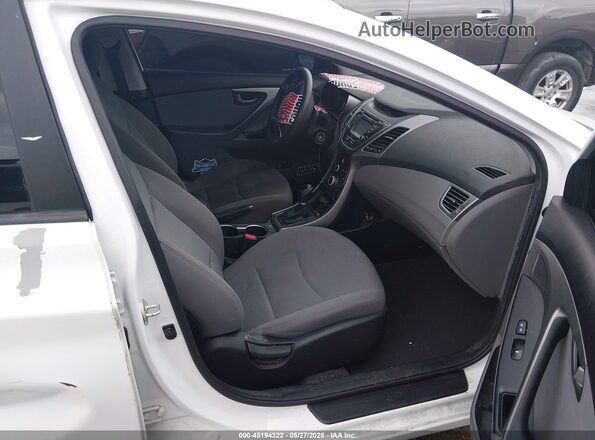 5NPDH4AE9GH660496 2016 HYUNDAI ELANTRA White 