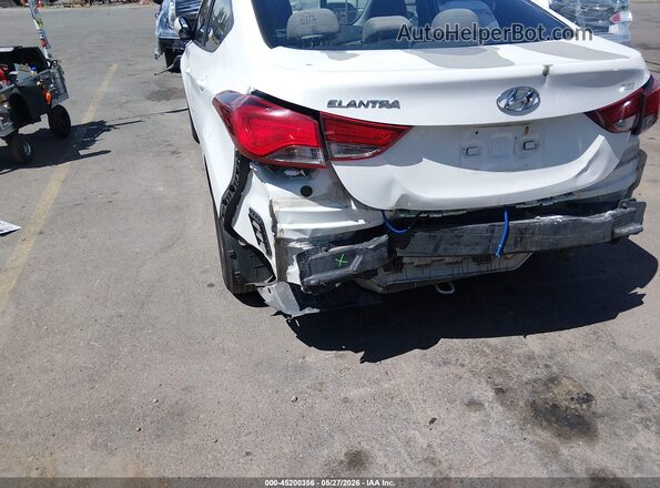 5NPDH4AE9GH706764 2016 HYUNDAI ELANTRA White Widok z przodu