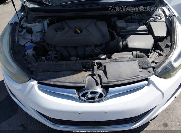 5NPDH4AE9GH706764 2016 HYUNDAI ELANTRA White Widok z tyłu