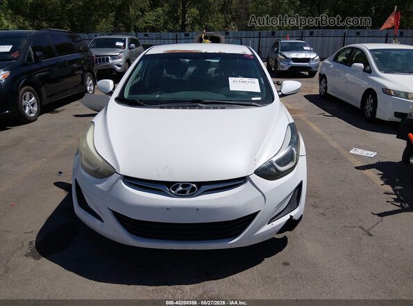 5NPDH4AE9GH706764 2016 HYUNDAI ELANTRA White Widok wnętrza z tyłu
