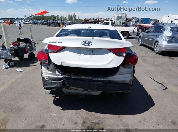 5NPDH4AE9GH706764 2016 HYUNDAI ELANTRA White 