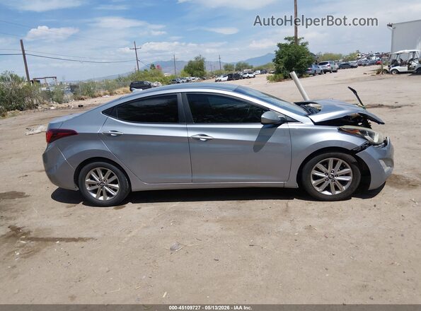 5NPDH4AE9GH741272 2016 HYUNDAI ELANTRA Серебряный Вид щитка приборов