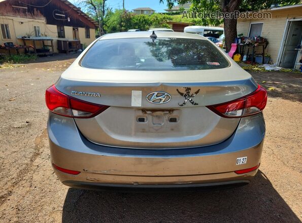 5NPDH4AE9GH750523 2016 HYUNDAI ELANTRA Gold Вид ззаду