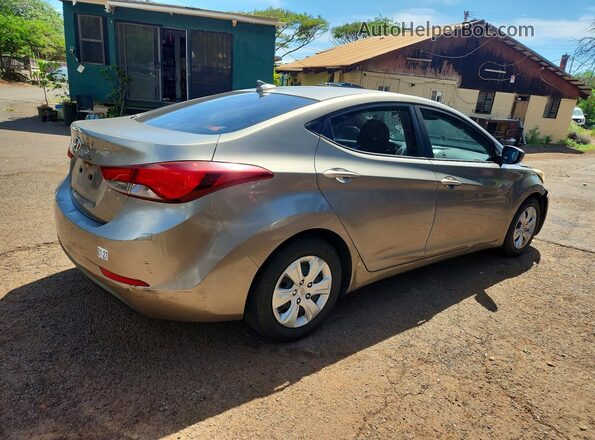 5NPDH4AE9GH750523 2016 HYUNDAI ELANTRA Gold Задня права чверть