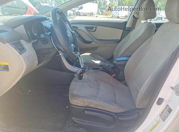 5NPDH4AE9GH776457 2016 HYUNDAI ELANTRA White 