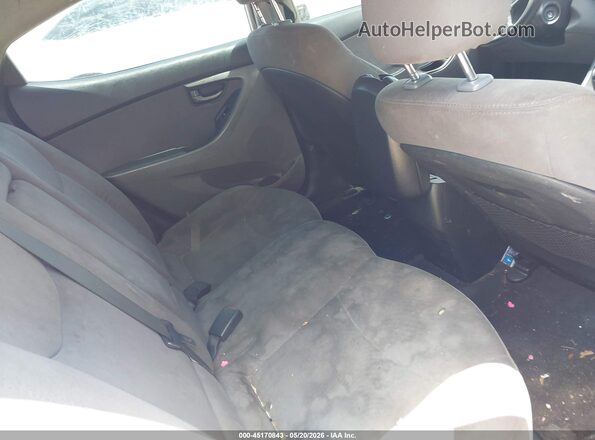 5NPDH4AEXGH704960 2016 HYUNDAI ELANTRA White 