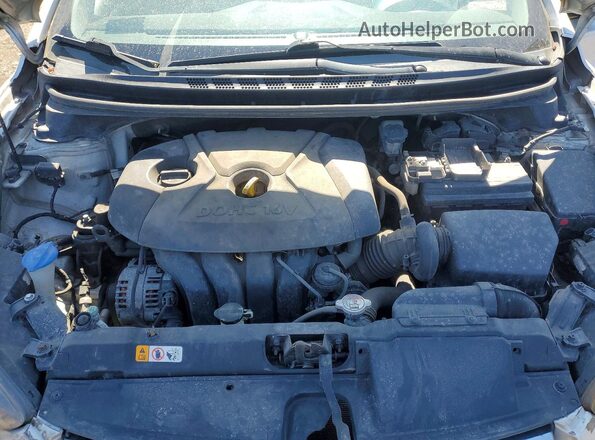5NPDH4AEXGH795325 2016 HYUNDAI ELANTRA Silver Rear interior view