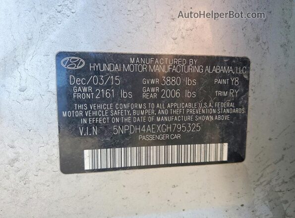 5NPDH4AEXGH795325 2016 HYUNDAI ELANTRA Silver Engine compartment view