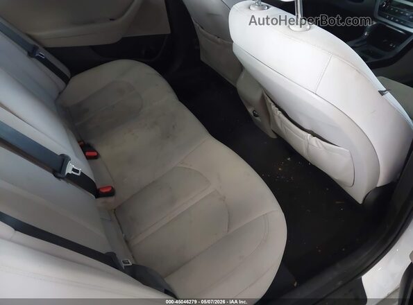 5NPE24AF0HH496099 2017 HYUNDAI SONATA White VIN կոդի պիտակի տեսք